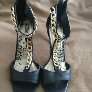 Ladies Shoes
